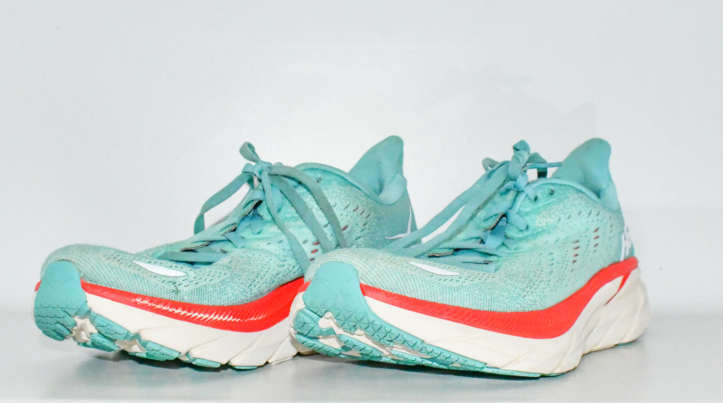 Hoka Clifton 8 (Womens sz. 8.5)