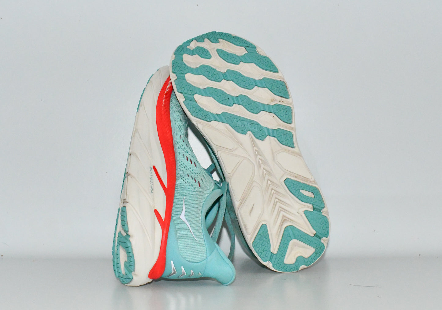 Hoka Clifton 8 (Womens sz. 8.5)